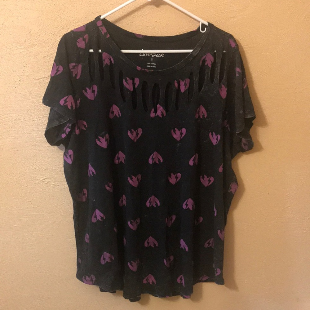 TORRID JOHNSON LOVE SICK DISTRESSED HERST TEE SZ 1